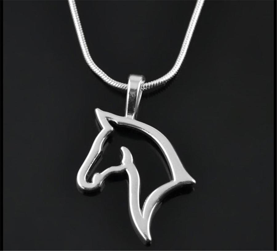 Fashion Cute Animal Horse Pendant Necklace For Women Dainty Silver Color Chain Clothing Costume Jewelry Accessories Wholesale