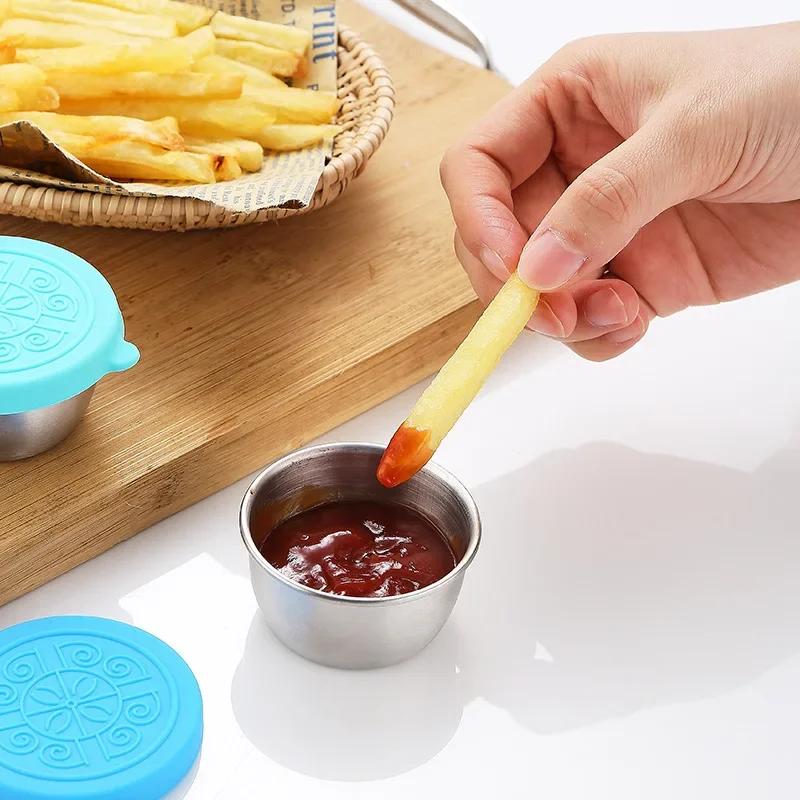 6pcs High Quality Sauce Cup, 304 Stainless Steel Seasoning Plate, Silicone Lid, Leak Proof Tomato Salad Container, Dipping Dish