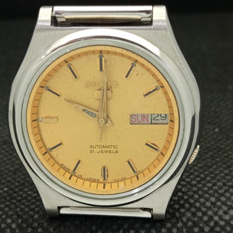 USED VINTAGE SEIKO 5 AUTOMATIC 7019A JAPAN MENS ORIGINAL DIAL WATCH A413520-2 SKU621b-a413520