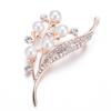 Floral Pearl Brooch Brooch Brooch Ladies Fashion Silk Scarf Buckle Exquisite Clothing Accessories