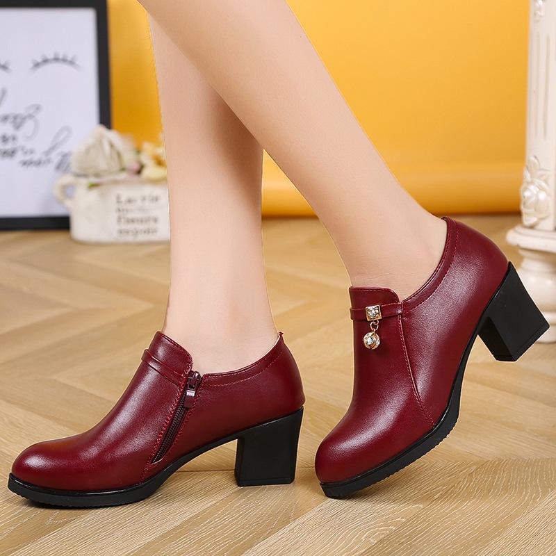 Элегантные женские туфли из искусственной кожи на толстом высоком каблуке