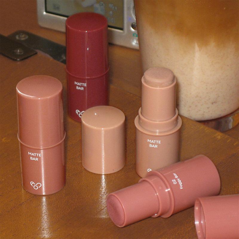 AOU Cosmetics Матовый батончик 2г