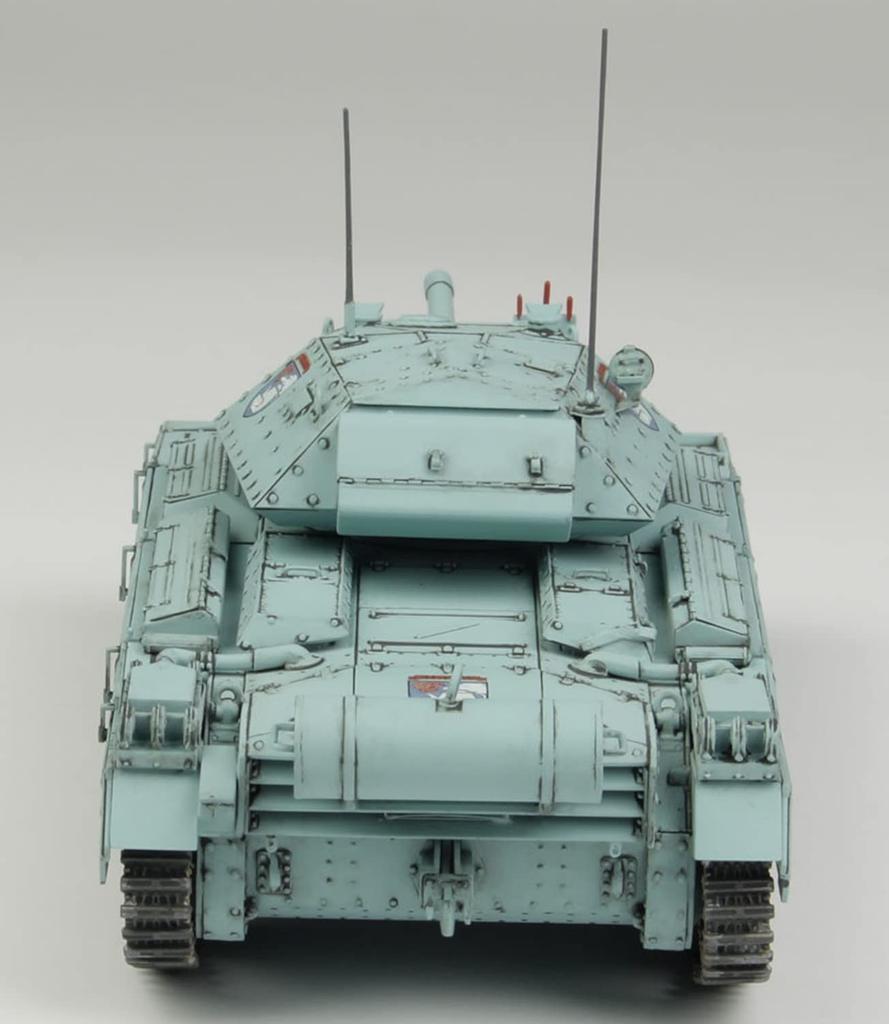 Platz Girls und Panzer: Финальная глава Крестоносец Академия Глорианы Масштабная пластиковая модель Сборная модель Цветная отливка и Mk.VI Mk.III St. Девочки 1/35 GP-75