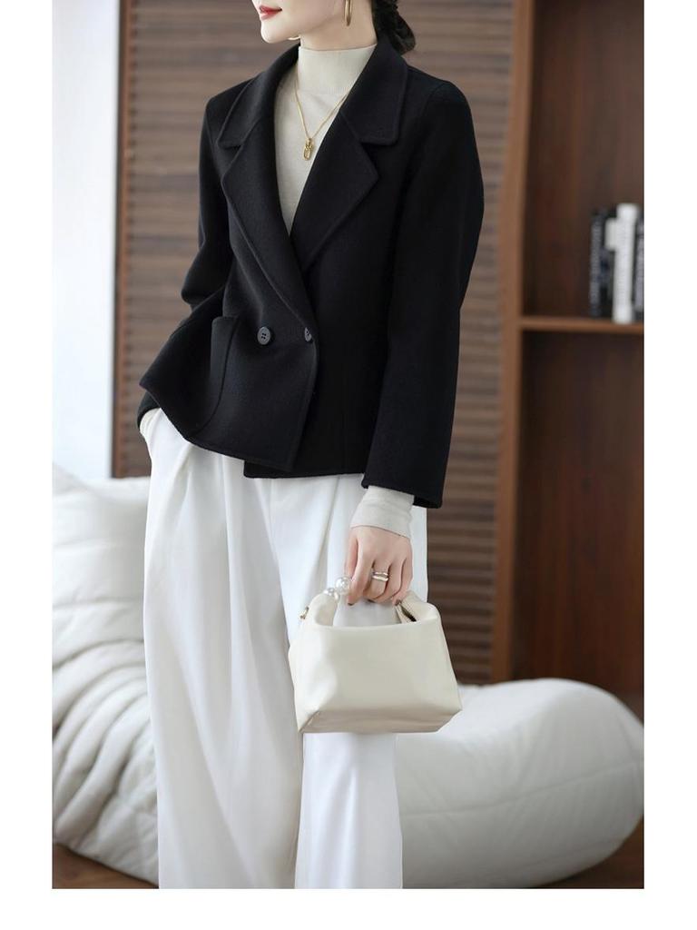 Женское двустороннее шерстяное пальто сезона осень/зима 2025 — в корейском стиле, свободного кроя, короткое, модное, универсальное.