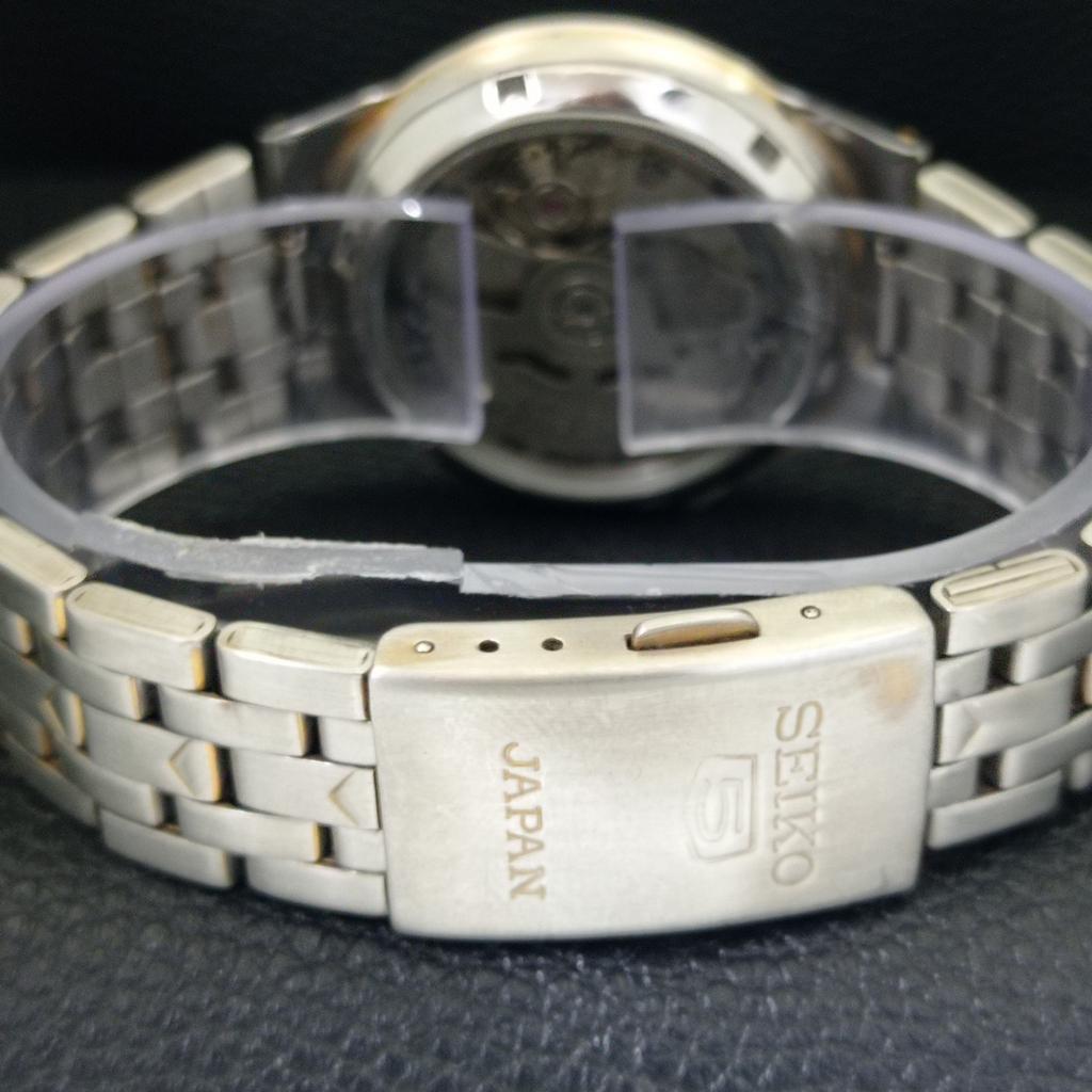 ПОДЛИННЫЕ ВИНТАЖНЫЕ МУЖСКИЕ ЧАСЫ SEIKO 5 AUTOMATIC JAPAN 7S26A С СЕРЕБРИСТЫМ ЦИФЕРБЛАТОМ a702462-5