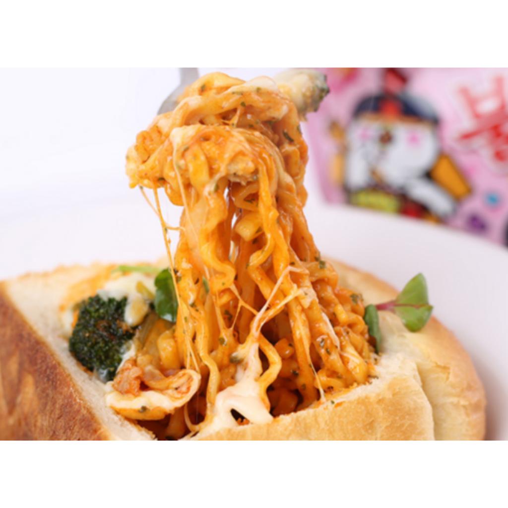 Samyang Карбо Булдак Жареная лапша Маленькая чашка