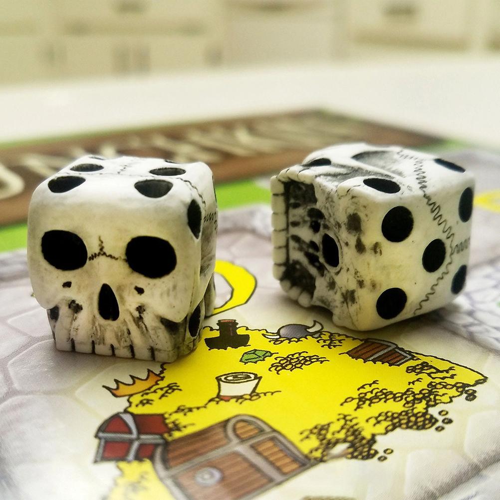 5Pcs Halloween White Skeleton Dice Decorative Mini Skeleton Face Gaming Dice for Club Pub Halloween