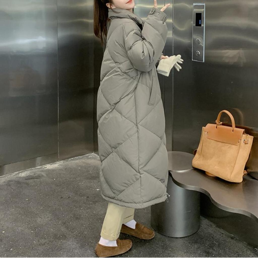 Модные пуховые пальто больших размеров для женщин 2022 года, зимние пуховые пальто в корейском стиле с воротником-стойкой, повседневные однотонные длинные парки, женские молнии, дизайн, шикарный дизайн