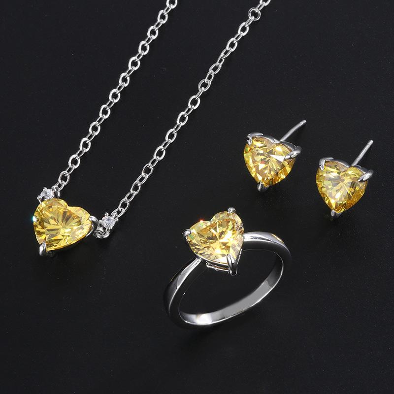 Ювелирное украшение Темперамент Ключичная цепочка Цветное сокровище Высокоуглеродистый бриллиант Имитация желтого бриллианта 9 * 9 Сердце Кулон Ожерелье Женское