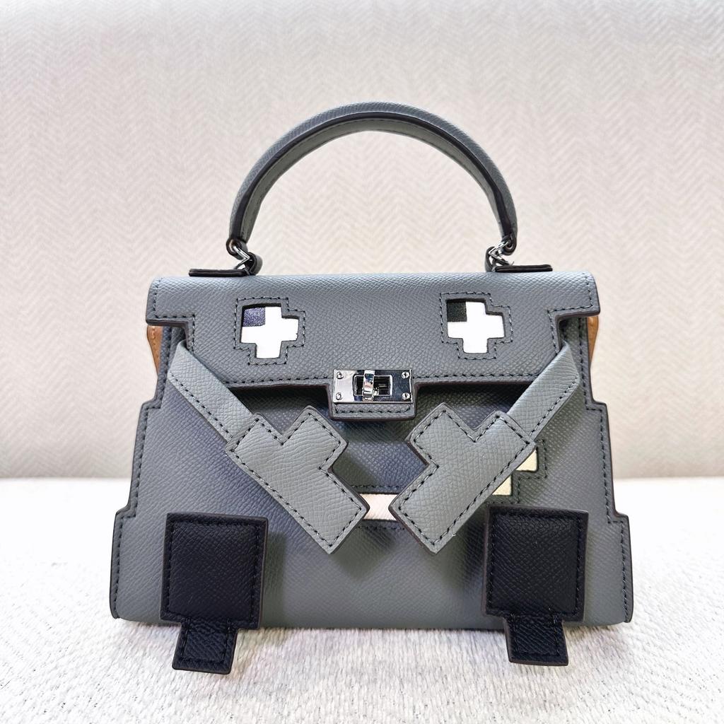 2025 Новая сумка-кукла из натуральной кожи с мозаикой Маленькая сумка-монстр Модная и милая сумка через плечо для женщин