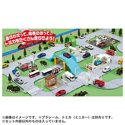 Takara Tomy Tomica Tomica Town Railroad Crossing, Overpass, and Intersection Road Set, Miniature Car Toy, Ages 3 and Up