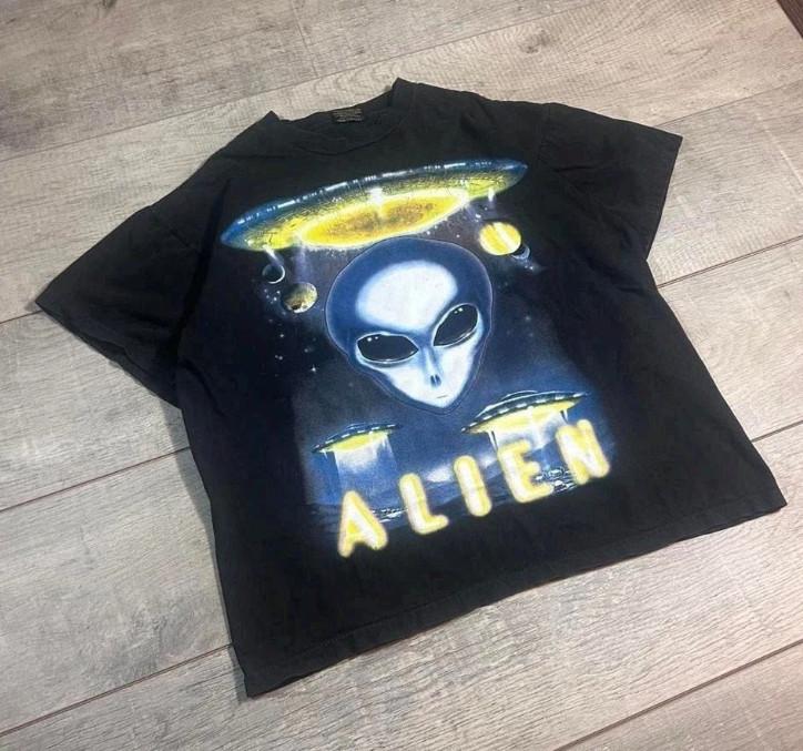 Vintage 90s grail rare alien workshop mega print alien Graphic Unisex T-shirt