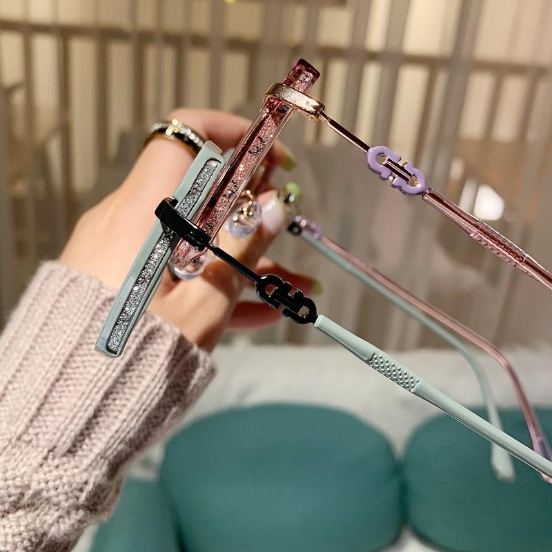 Color-Changing Women's Bright Pink Anti-Blue Light Large Frame Ultralight Glasses