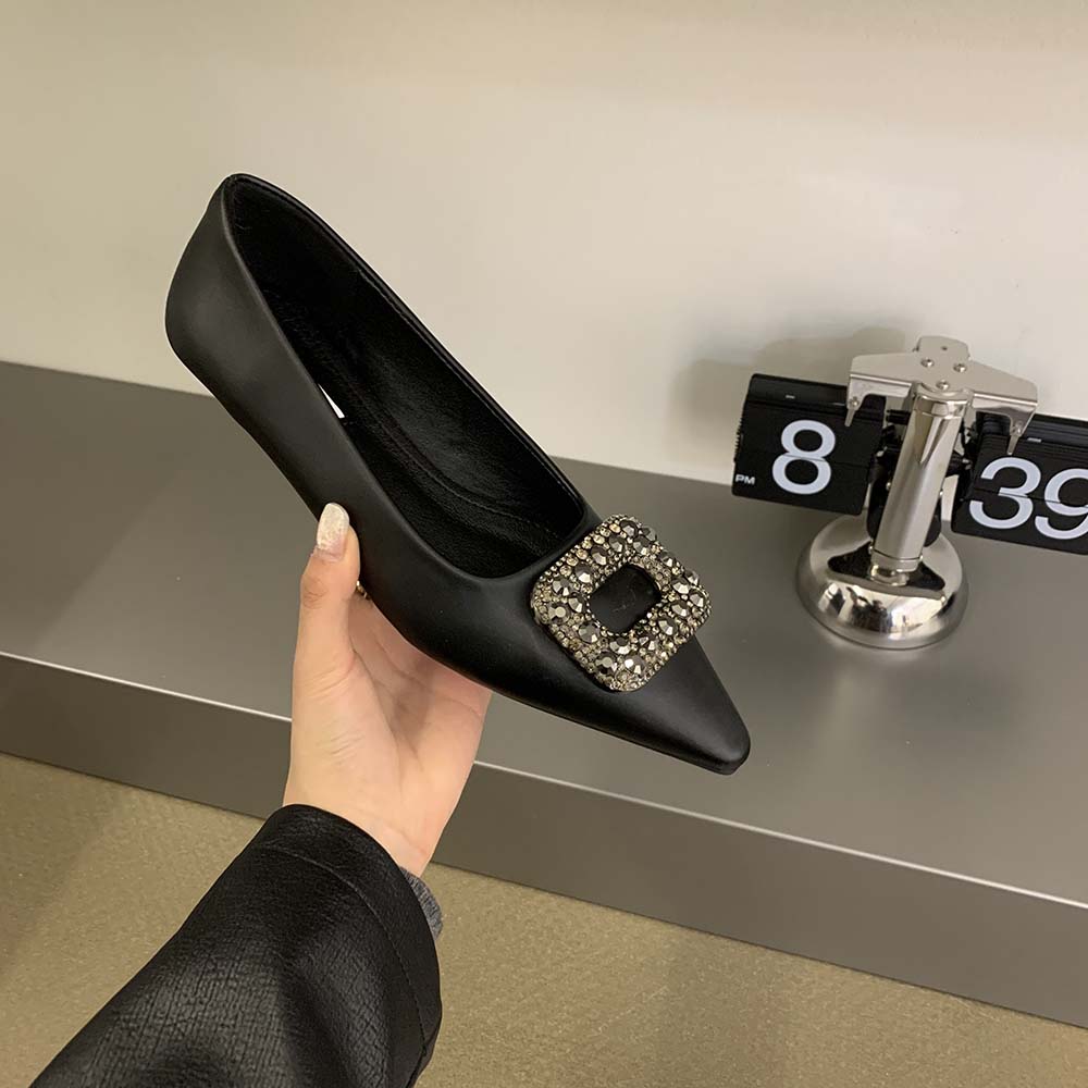 Модные женские туфли-лоферы с острым носком на плоской подошве 2024 года, новые поступления, осенне-весенние туфли на низком каблуке со стразами и пряжкой Mary Janes 39