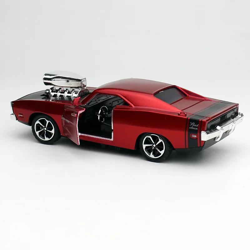 1/36 Dodge Classic Car Alloy Model Car Model Jewelry Metal Return Toy Gift Decorations