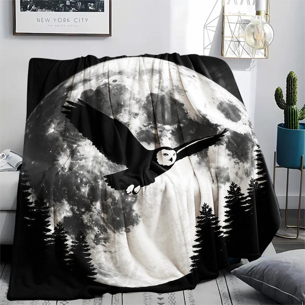 Moon animal silhouette Print Flannel Blanket,High quality Comfortable for All Seasons,Home Decor,Warmth and Comfort,Perfect for Christmas Gifts