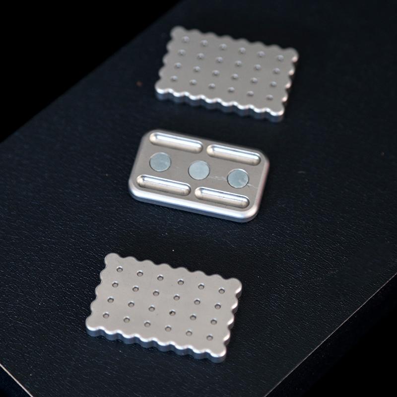 Fidget Slider Магнитный толкающий слайдер Fidget Slider EDC металлические игрушки для снятия стресса Fidget Toys Подарки для детей и взрослых