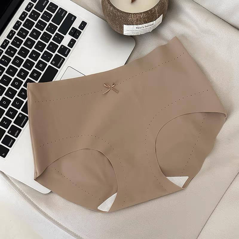 Women's Seamless Underwear Women's Triangle Underwear Women's Ice Silk Underwear