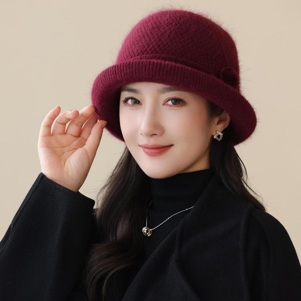 Korean Version of Autumn and Winter Middle Aged and Elderly Mothers' Hats Thickened Warmth and Windproof Cold Weather Knitted Hats