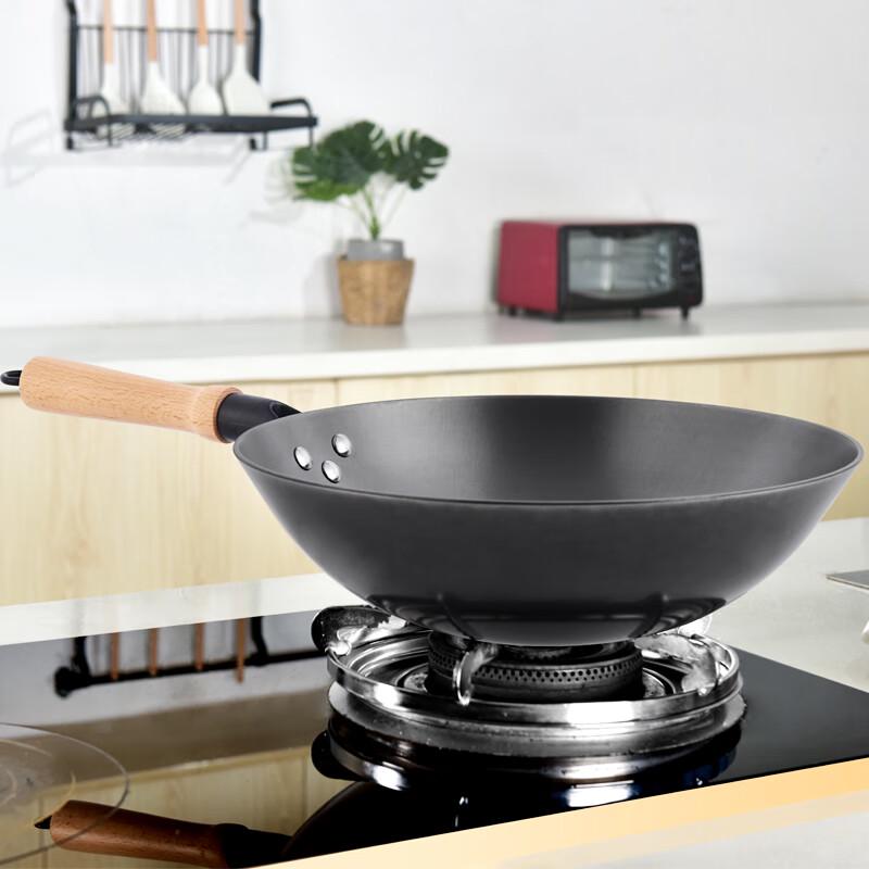 Xin Yi Fan Cast Iron Non-Stick Wok