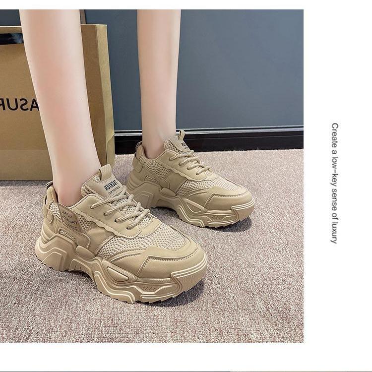 Женские кроссовки в стиле Гонконга, трендовые уличные, интернет-знаменитость, лето 2025, новые, универсальные, маленькие белые, толстая подошва, износостойкие, для отдыха и спорта