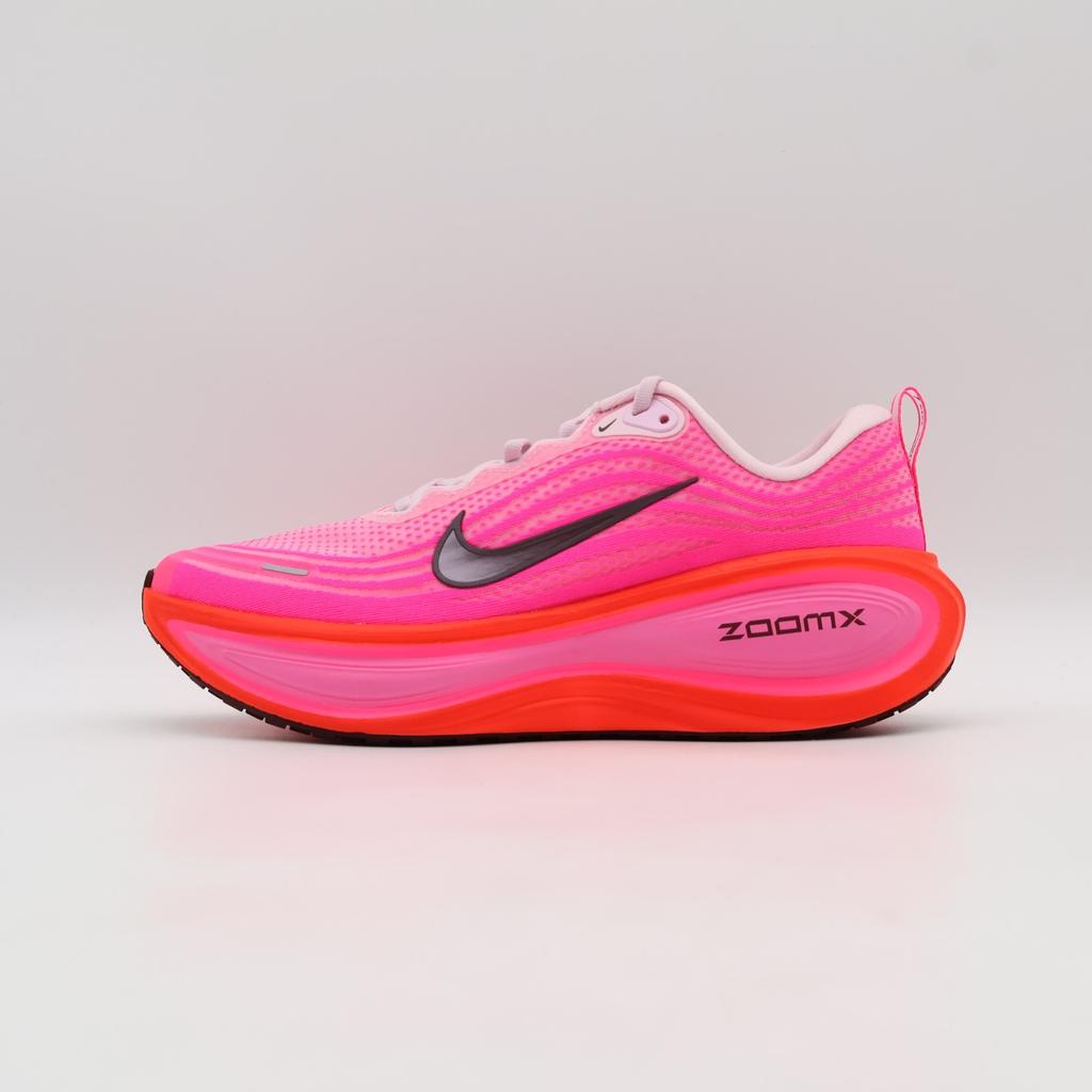 HV8154-604 Nike Vomero Plus Гиперрозовый Ярко-алый (Женский)