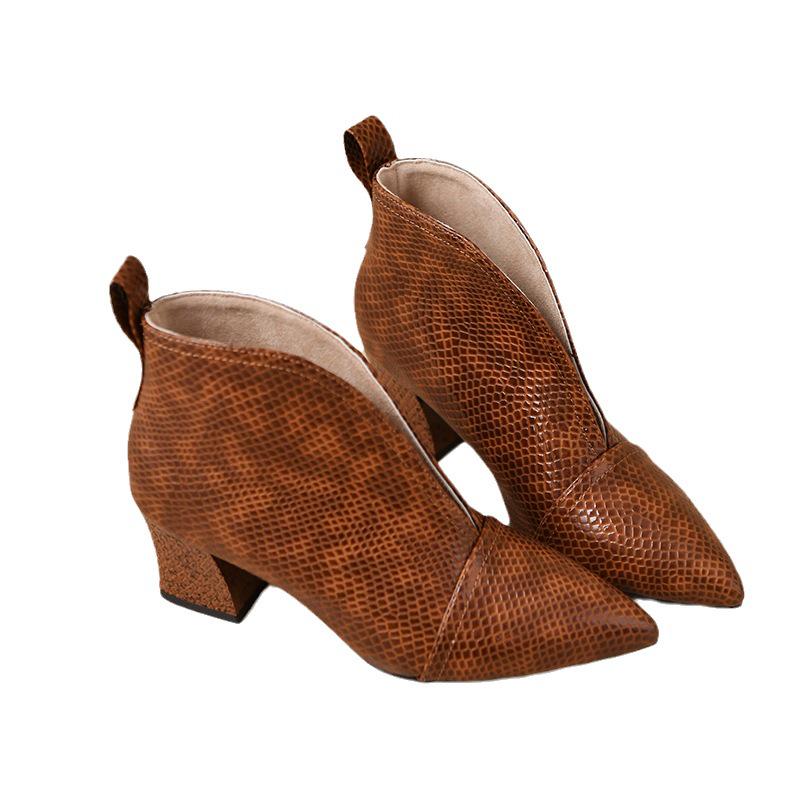 Женские ботильоны челси с острым носком и средним каблуком на осень/зиму однотонные