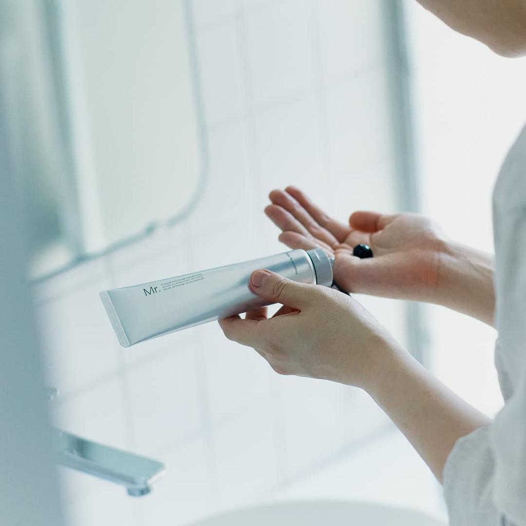 ORBIS Очищающее средство для лица и тела 100 г г-н. Мистер.