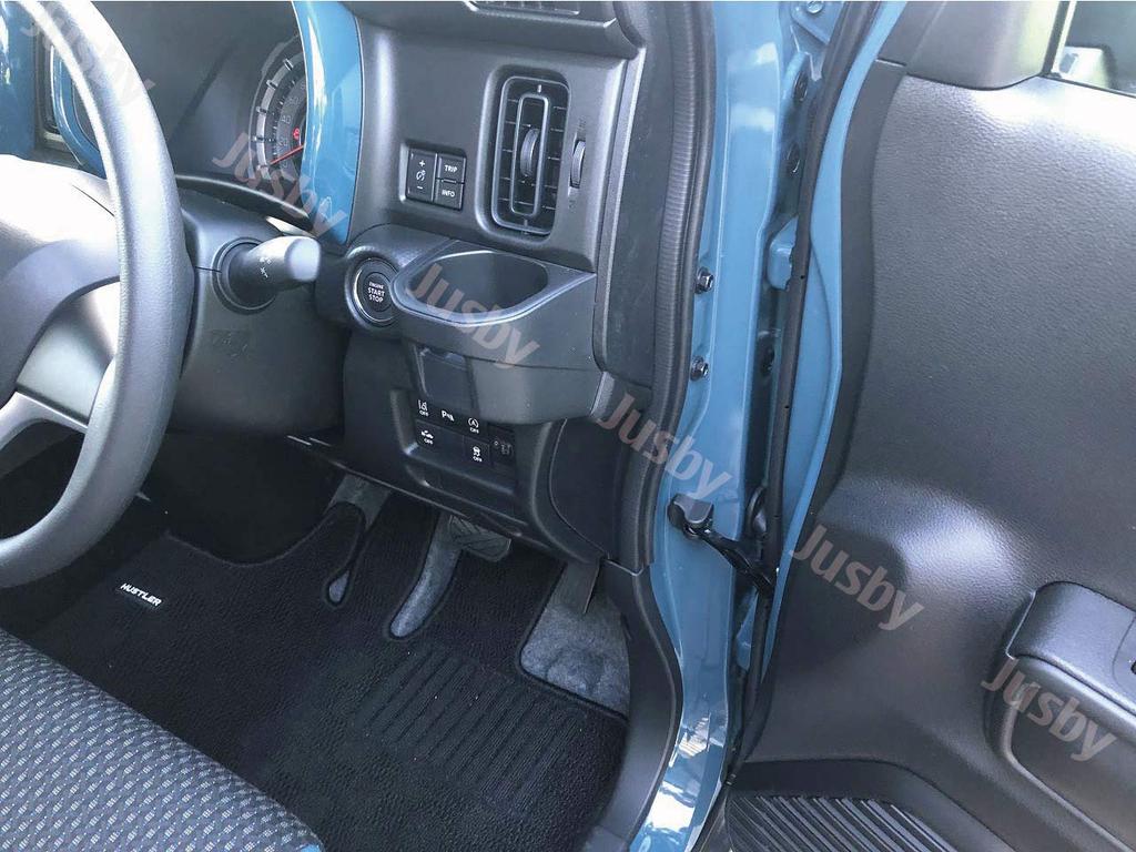 Suzuki Новый Хастлер (МР52С / МР92С) Накладка на дверной упор с карбоновым рисунком для