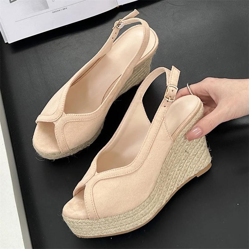 Модные женские сандалии Eilyken 2025, новое лето, плетение из ротанга, с открытым носком, на платформе, на танкетке, с пряжкой
