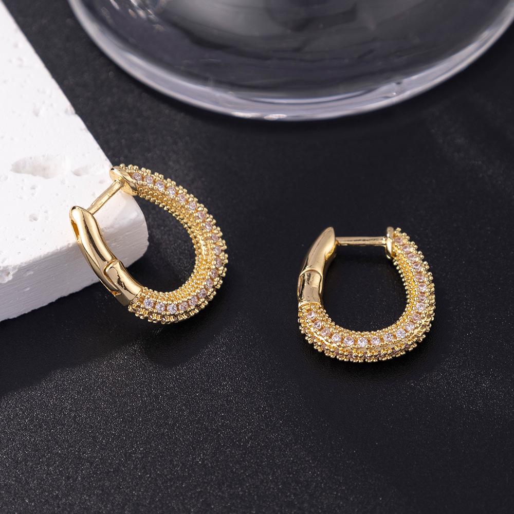 Серьги-иглы из серебра 925 пробы: Легкая роскошь, высококлассные пусеты и универсальный нишевый дизайн в виде колец для работы и стиля