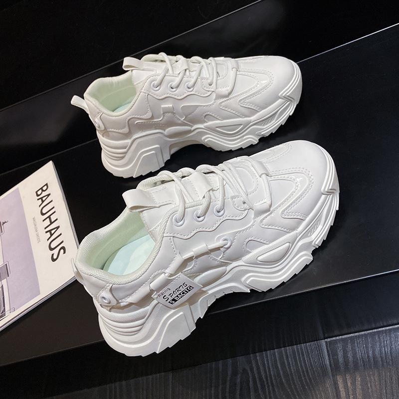Модные новые белые кроссовки женские модные удобные туфли на вулканизированной платформе осенние туфли на шнуровке на плоской подошве повседневная женская обувь летняя корзина