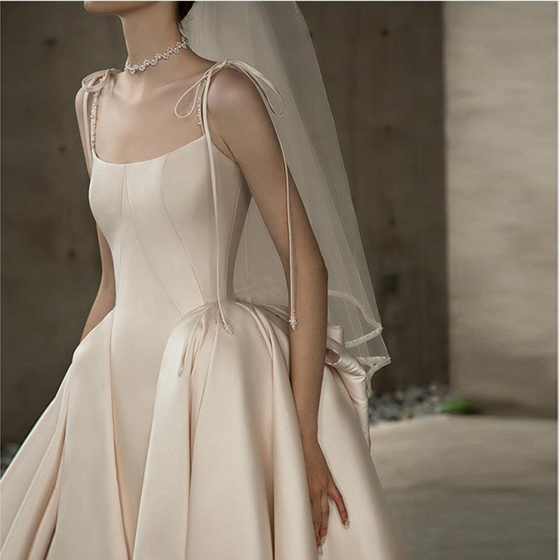 2025 Vintage Satin Halterneck Wedding Dress - Simple, Elegant Evening & Photography Style
