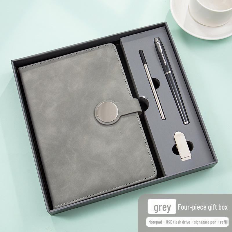 Подарочный набор из ретро-блокнотов высшего качества: В комплект входит блокнот с круглой пряжкой, справочник, USB-накопитель и магнитная застежка для деловых встреч.