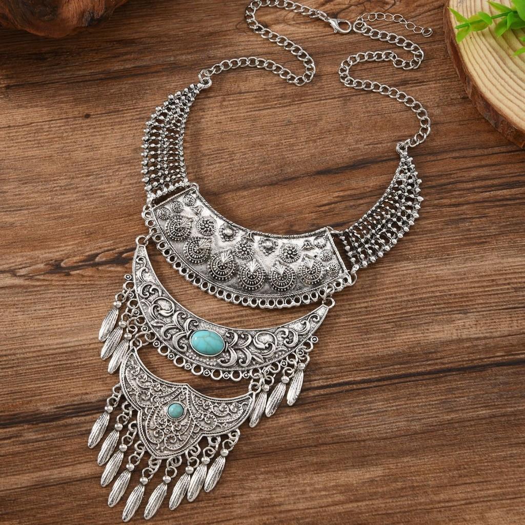 Bohemian Layered Zinc Alloy Leaf Pendant Necklace With Tassels For Vintage Style Jewelry