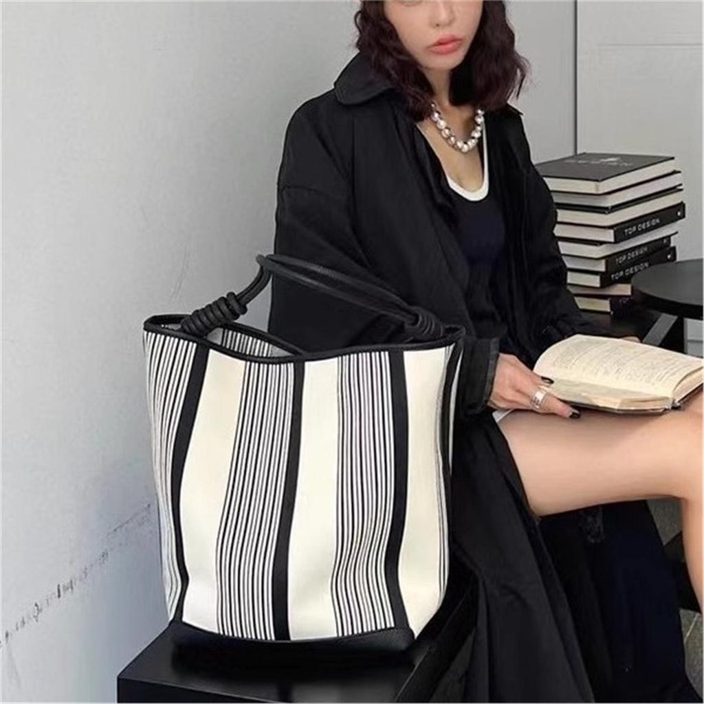 Tote Bag Large Capacity Shoulder Niche Design Bucket Bag Tote Bag Stripe Women Clash Colour Tote Underarm Commuter Bag