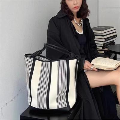 Сумка-тоут большой емкости через плечо Niche Design Bucket Bag Сумка-тоут в полоску для женщин Clash Color Tote Сумка-тоут для подмышек