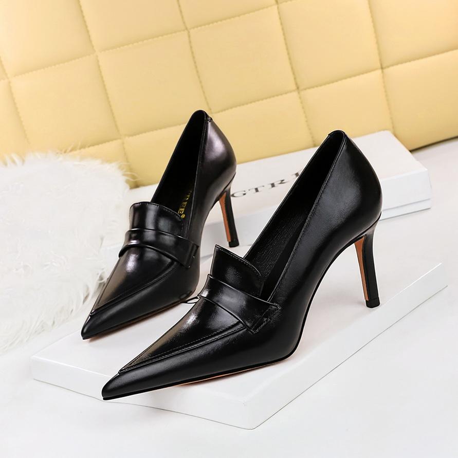 Модные туфли на высоком каблуке в европейском и американском стиле в стиле ретро, ​​женские туфли на тонком каблуке с глубоким вырезом и острым носком