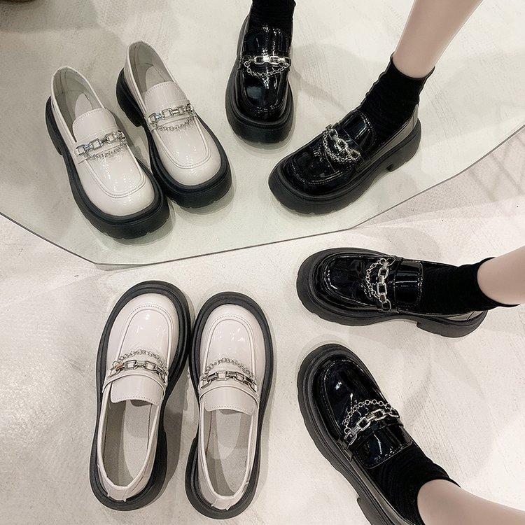 Лоферы на платформе женские 2024 года новые круглые туфли с одной педалью ретро маленькие кожаные туфли британские толстые каблуки одинарные туфли