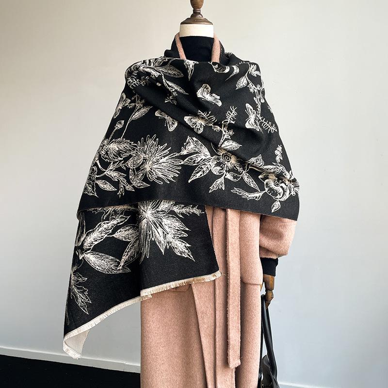 Autumn And Winter Are Full Of Flowers, Butterflies Linger In The Pastoral Style, Light Luxury Women'S Imitation Cashmere Warm Shawl Scarf