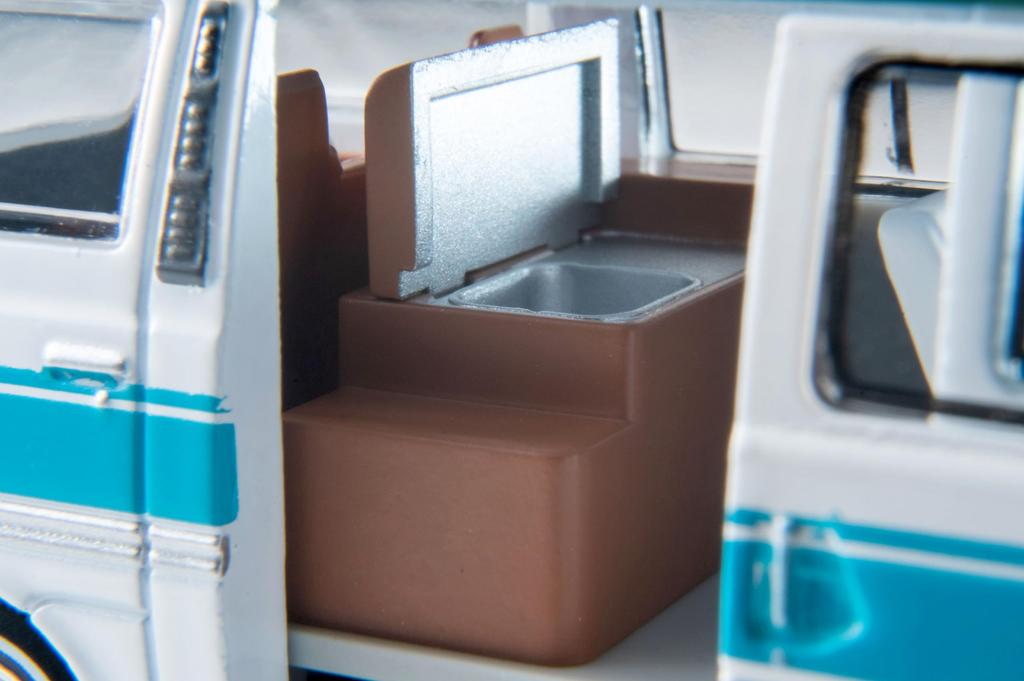 TOMYTEC Tomica Limited Vintage Neo Масштаб Nissan Caravan 1973 Готовый Продукт 1/64 LV-N312a Кемпер, Белый/Светло-Голубой, Модель,