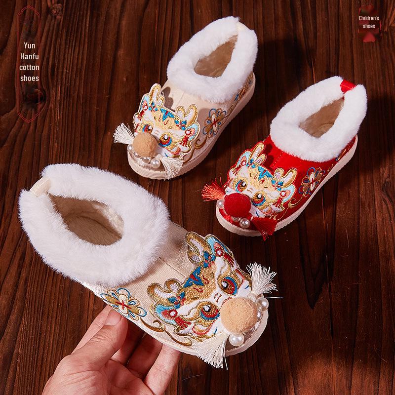 Embroidered Winter Hanfu Shoes for Girls - Ethnic Style with 3D Dragon and Floral Design, Thick Cotton