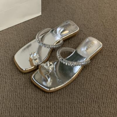 Хрустальные женские шлепанцы-вьетнамки, повседневная новая обувь, летние сандалии, тренд 2025, квадратный носок, шлепанцы, женские шлепанцы, сандалии