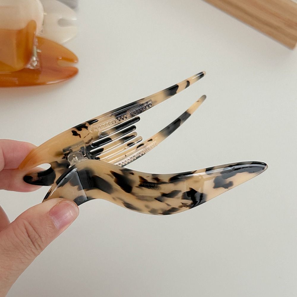 Sweet Leopard Hair Clip Elegant Kroean Style Barrettes Temperament Acetic Acid Duckclip Women