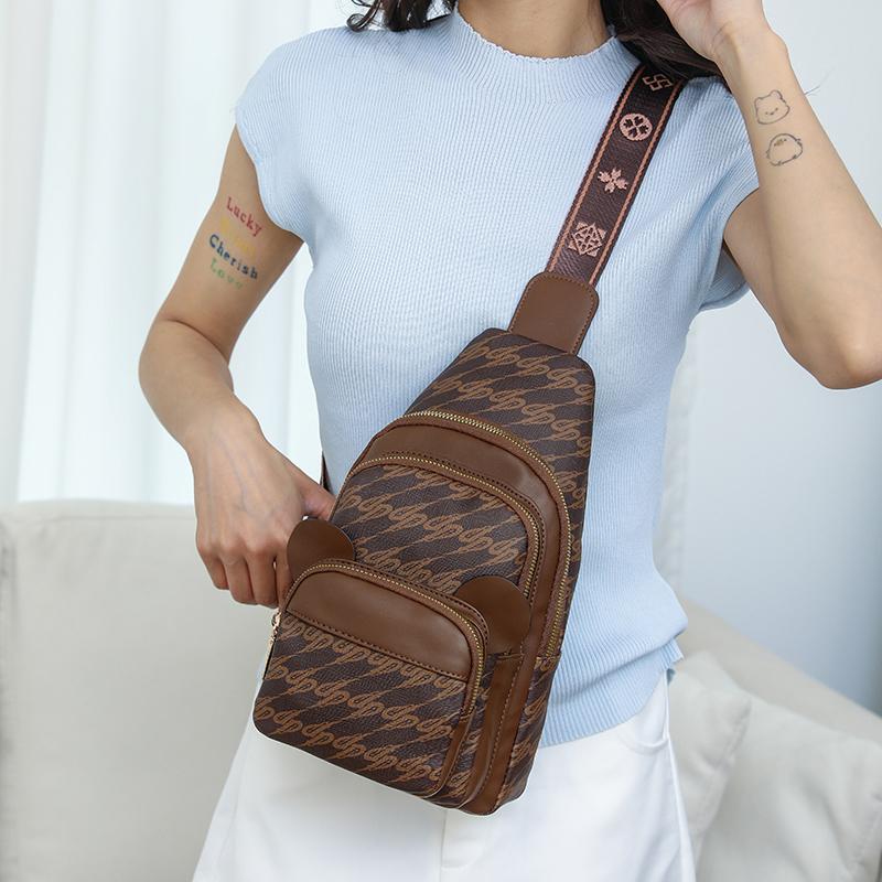 Print Chest Bag Women's Shoulder Bag Multi-Functional Soft Leather Crossbody Bag