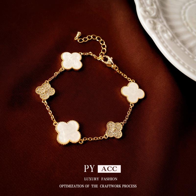 Korean Zircon Flower Bracelet - Elegant Simple Design, Trendy Fashion, Versatile Hand Jewelry, Internet Celebrity Style.