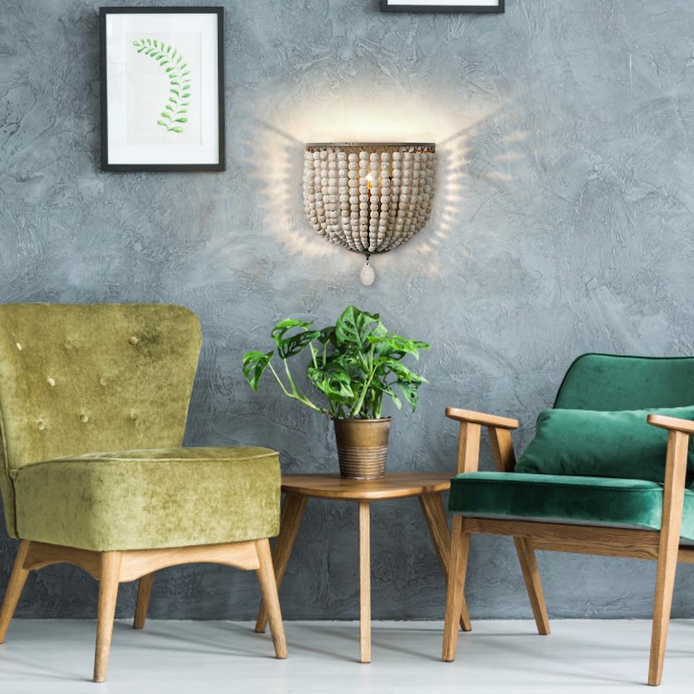 Настенный светильник в европейском ретро-стиле с бусинами и деревянными акцентами для спальни и кафе