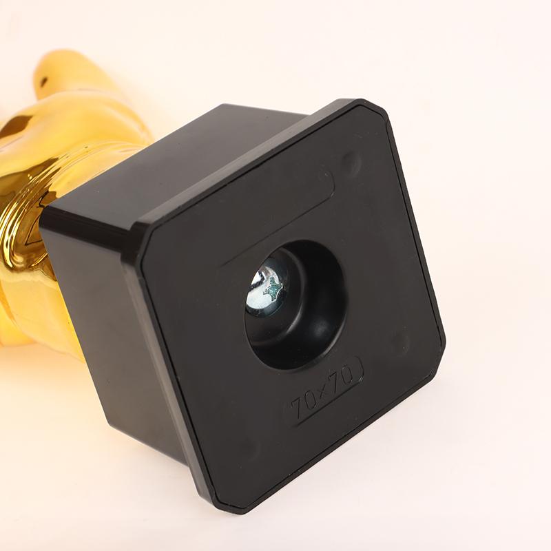 Победитель футбольного трофея «Золотые перчатки» Золотые трофеи Соревнование вратарей по футболу Перчатки для взрослых Награда для школьников Кубок трофеев