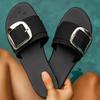 Модные летние новые женские шлепанцы Модная верхняя пряжка Декорация Плоский каблук Открытый носок женская обувь Элегантные пляжные уличные шлепанцы
