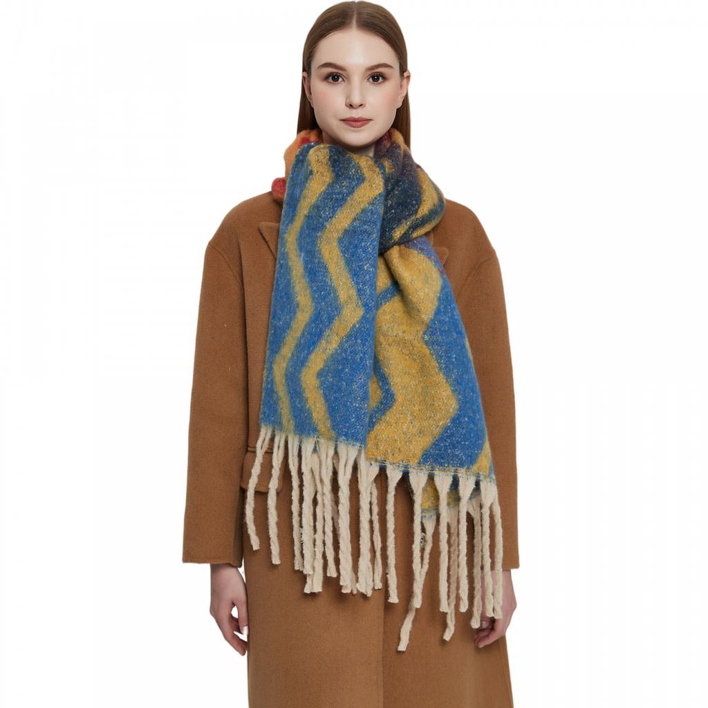 Female Shawl Autumn Winter Thick Scarf Tassel Gradient Wavy Scarf